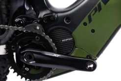 Pivot Cycles Shuttle Team XTR -Deals Amped E-Bike Store pivot cycles shuttle team xtr 388372 18